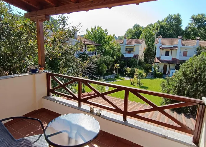 Apartament Maisonete Helen *